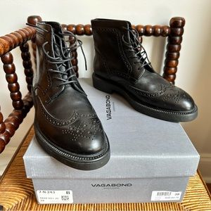 Vagabond Shoes - Alex W lace up boot with detail. Real Leather size 39